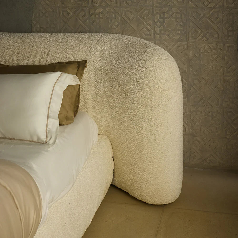 Helena Hydraulic Bed